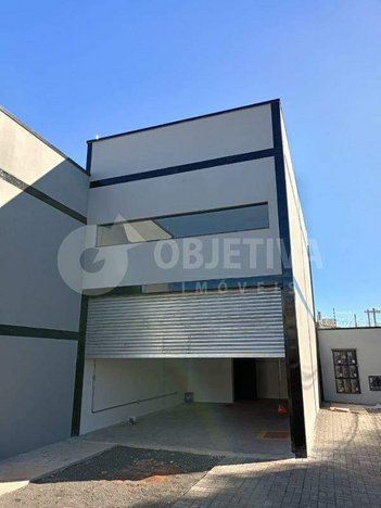 business em Rua Tahiti, Vigilato Pereira - Uberlândia - MG