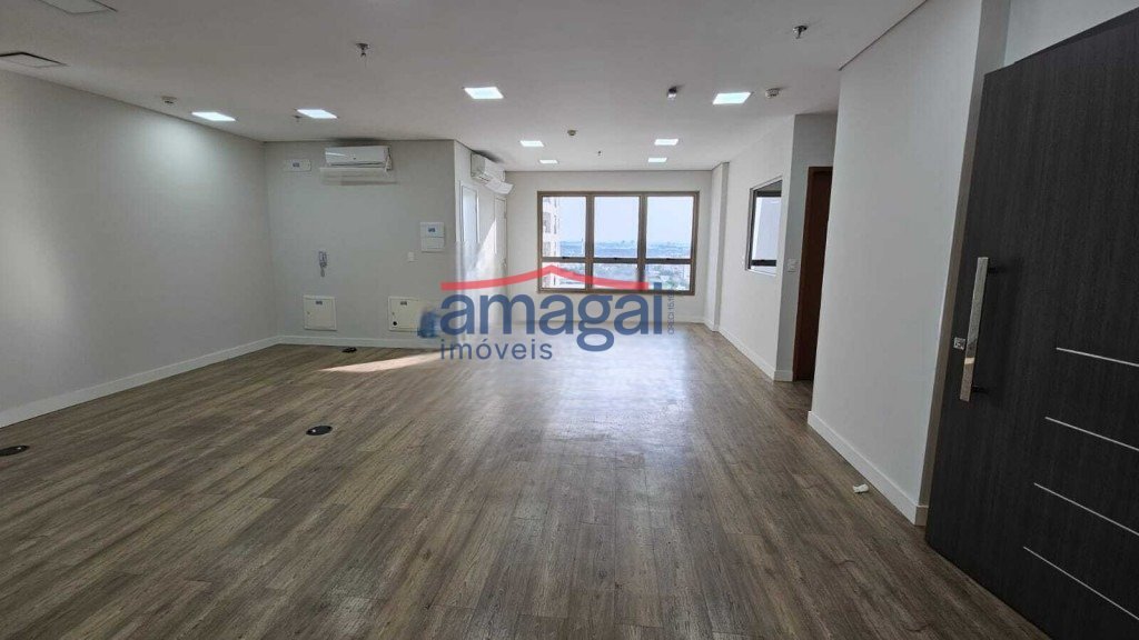 WhatsApp-Image-2024-12-13-at-17.58