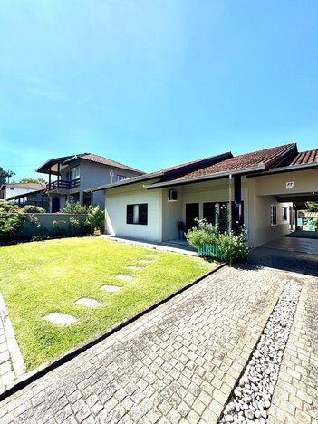 house em Rua Alberto Bornschein, Glória - Joinville - SC