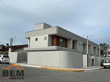 house em Rua Rio Iguaçu, Rio Pequeno - Camboriú - SC