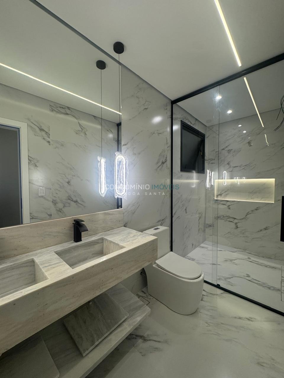 WhatsApp Image 2025-10-27 at 16.23