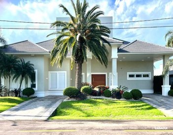 house em Rua Rio Jacuí, Centro - Xangri-Lá - RS