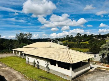 agricultural em Estrada do Aterro, Medeiros - Itatiaiuçu - MG