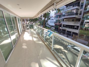 apartment em Rua General Venâncio Flores, Leblon - Rio de Janeiro - RJ