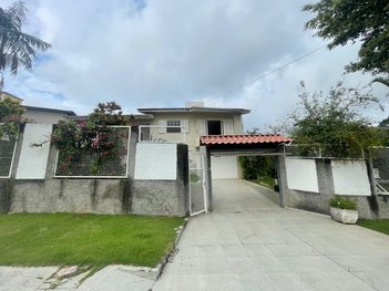 house em Rua Padre Mário Labarbuta, Pinheirinho - Criciúma - SC