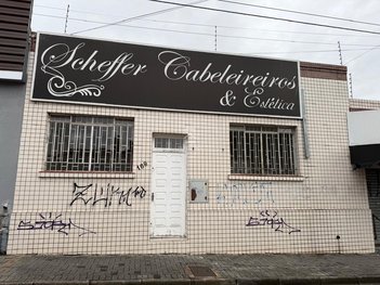 business em Rua Sete de Setembro, Centro - São José dos Pinhais - PR