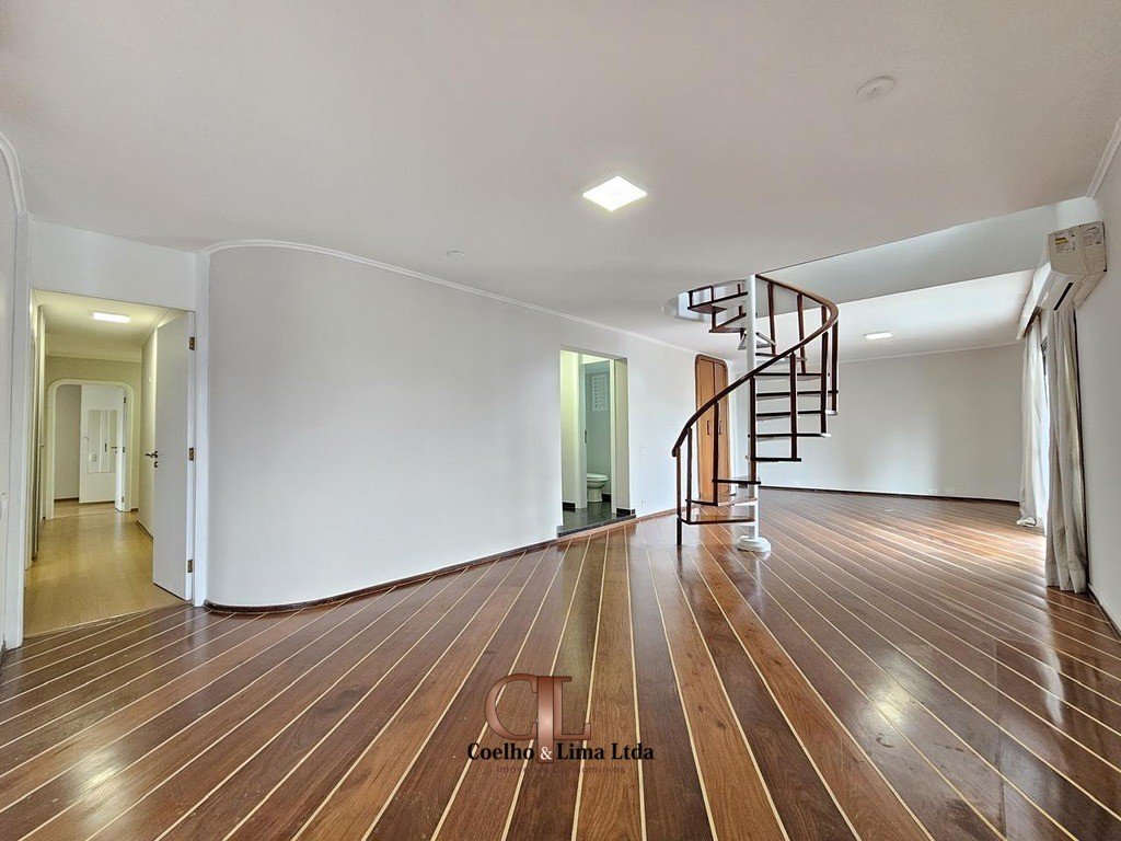 WhatsApp Image 2025-02-04 at 18.35.10 (4).jpeg