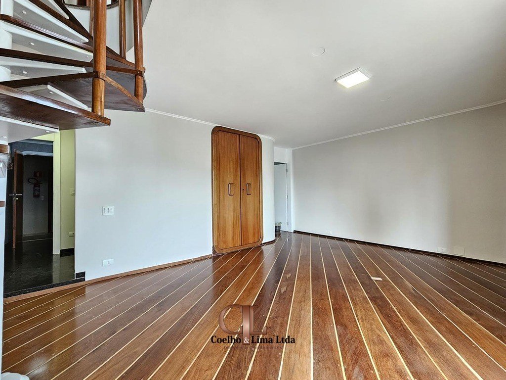 WhatsApp Image 2025-02-04 at 18.35.08 (1).jpeg