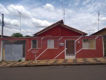 house em Rua Santo Antônio, Vila Braz - Pirassununga - SP
