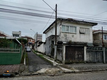house em Rua Doutor Armando de Sales Oliveira, Vila Valença - São Vicente - SP