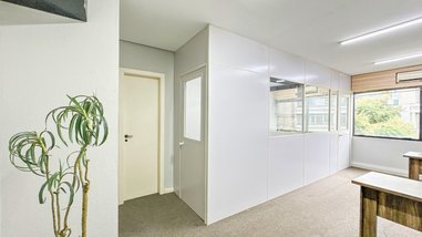 office em Avenida Montenegro, Petrópolis - Porto Alegre - RS