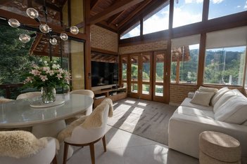 house em Estrada União e Indústria, Posse - Petrópolis - RJ