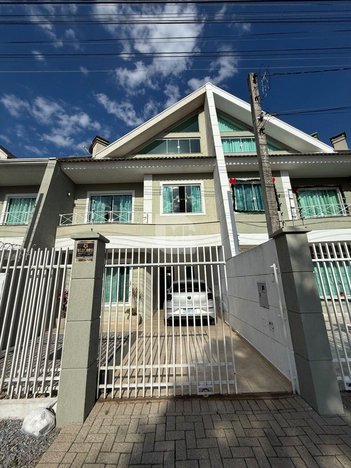 house em Rua Abatiá, Pinheirinho - Curitiba - PR