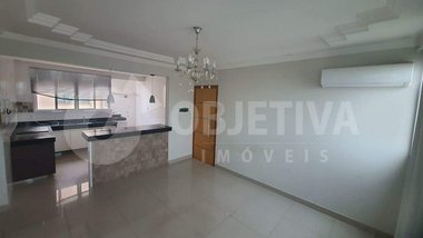 apartment em Rua Jade, Jardim Inconfidência - Uberlândia - MG
