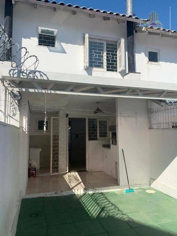 house em Rua Irmão Jaime Biazus, Guarujá - Porto Alegre - RS