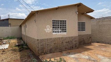 house em QNM 38 Conjunto Q, Taguatinga Centro (Taguatinga) - Brasília - DF