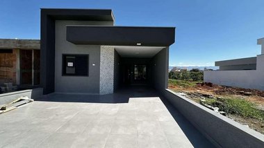 house em Avenida Arthur dos Santos, Loteamento Industrial Água Preta - Pindamonhangaba - SP