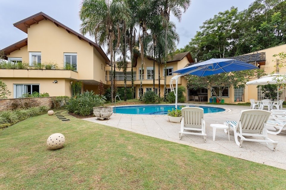 casa  para locação Granja Viana II - área de laser com paisagismo