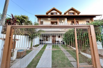 house em Rua Olécio Cavedini, Espírito Santo - Porto Alegre - RS