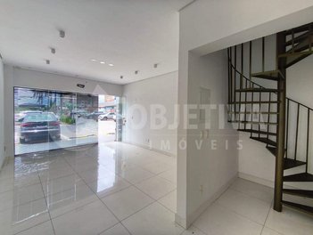 business em Avenida Nicomedes Alves dos Santos, Vigilato Pereira - Uberlândia - MG