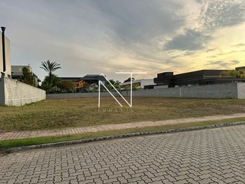 land_lot em Avenida Jarbas Vaz de Lima, Condomínio Chácara Serimbura - São José dos Campos - SP