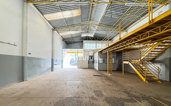 commercial_building em Rua 8, Parque São Jorge - Rio Claro - SP