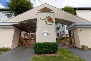 apartment em Rua Salvador, Cajuru - Curitiba - PR