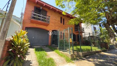 house em Rua Professor Leopoldo Tietbohl, Jardim Itu - Porto Alegre - RS