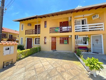 house em Avenida Edgar Pires de Castro, Hípica - Porto Alegre - RS