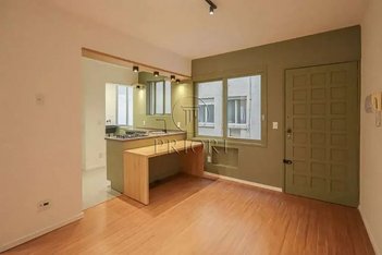 apartment em Rua Demétrio Ribeiro, Centro Histórico - Porto Alegre - RS