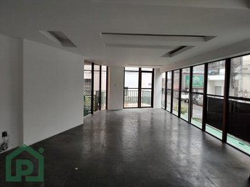 business em Rua Monsenhor José Antônio Teixeira, Centro - Nova Friburgo - RJ