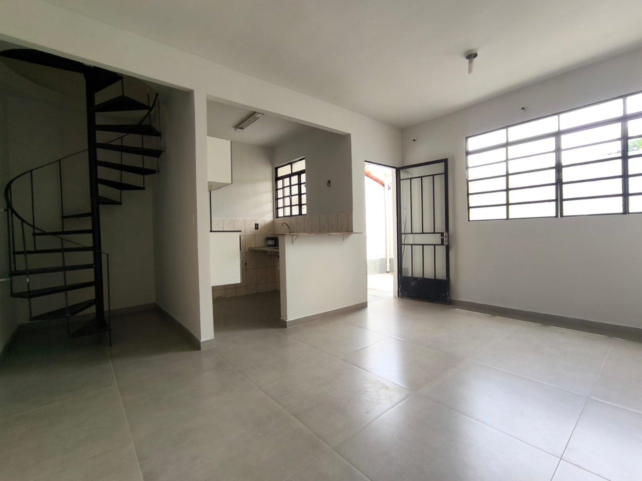 Casa com 2 quartos — Havaí, Belo Horizonte