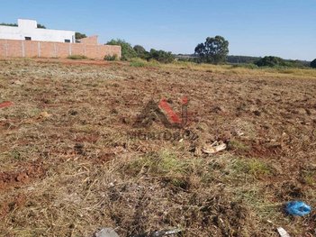 land_lot em Rua Maria Cristina Lemos Giraldi, Jardim Uirapuru II - Araraquara - SP