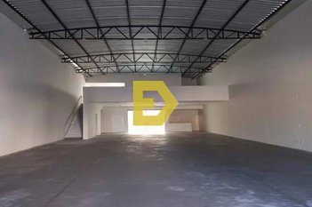 industrial em Avenida Cussy de Almeida Júnior, Jardim do Prado - Araçatuba - SP