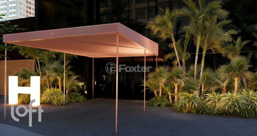 fachada-iluminada-com-paisagismo-tropical