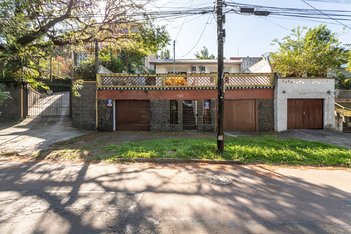house em Rua Doutor Prudente de Moraes, Chácara das Pedras - Porto Alegre - RS