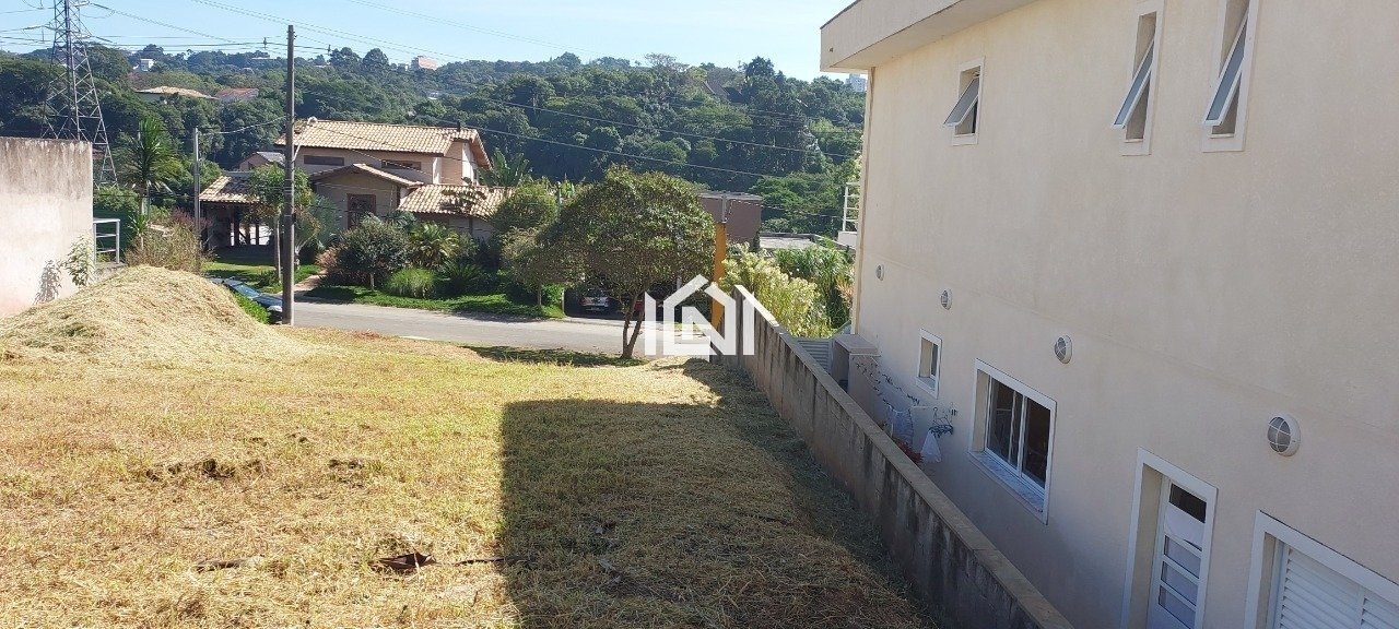 Terreno a venda no condominio Reserva Santa Maria fundos