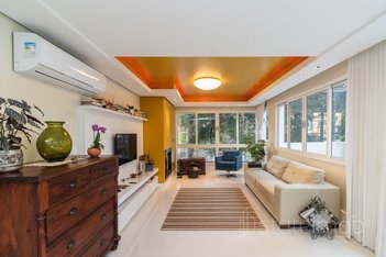 apartment em Rua Pedro Ivo, Mont Serrat - Porto Alegre - RS