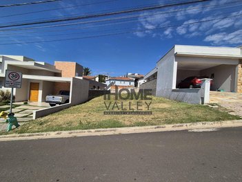 land_lot em Rua Carlos Manarini, Centro - Valinhos - SP