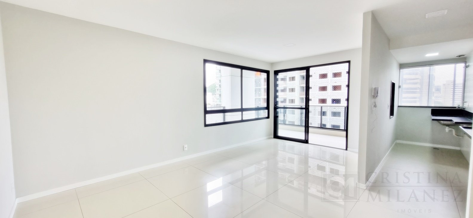 02 Sala (outro angulo)