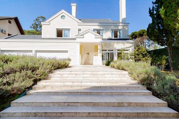 house em Rua Professor Dario Garcia, Vista Alegre - Curitiba - PR