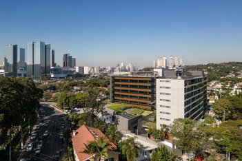 apartment em Rua Itapé-acu, Cidade Jardim - São Paulo - SP