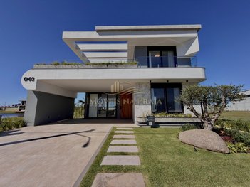 house em Rua Pedro Hygino da Silveira, Centro - Xangri-Lá - RS