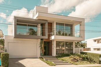 house em dos Botos, Jurerê Internacional - Florianópolis - SC