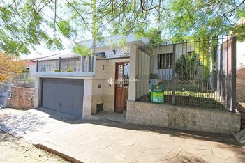 house em Rua Gustavo Schmidt, Três Figueiras - Porto Alegre - RS