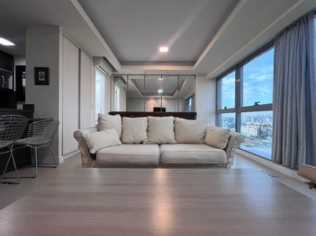 apartment em Avenida Borges de Medeiros, Praia de Belas - Porto Alegre - RS