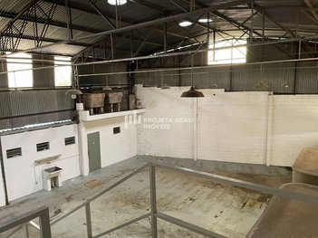 industrial em Rua Doutor José de Moura Resende, Caxingui - São Paulo - SP