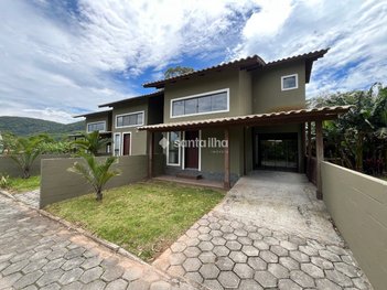 house em Rodovia Doutor Antônio Luiz Moura Gonzaga, Rio Tavares - Florianópolis - SC