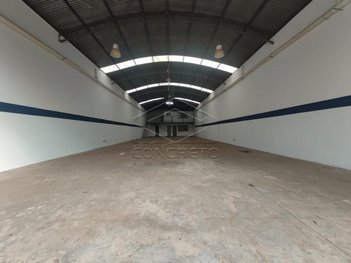 industrial em Avenida Anna Claudina, Jardim Estádio - Jaú - SP