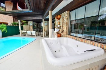 house em Rua dos Amborés, Jurerê Internacional - Florianópolis - SC